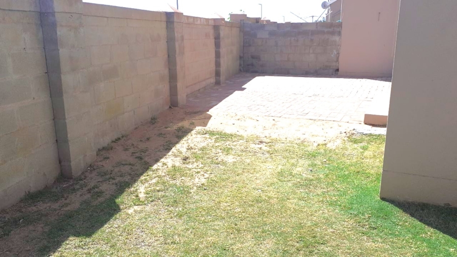 To Let 3 Bedroom Property for Rent in Bluewater Bay Western Cape